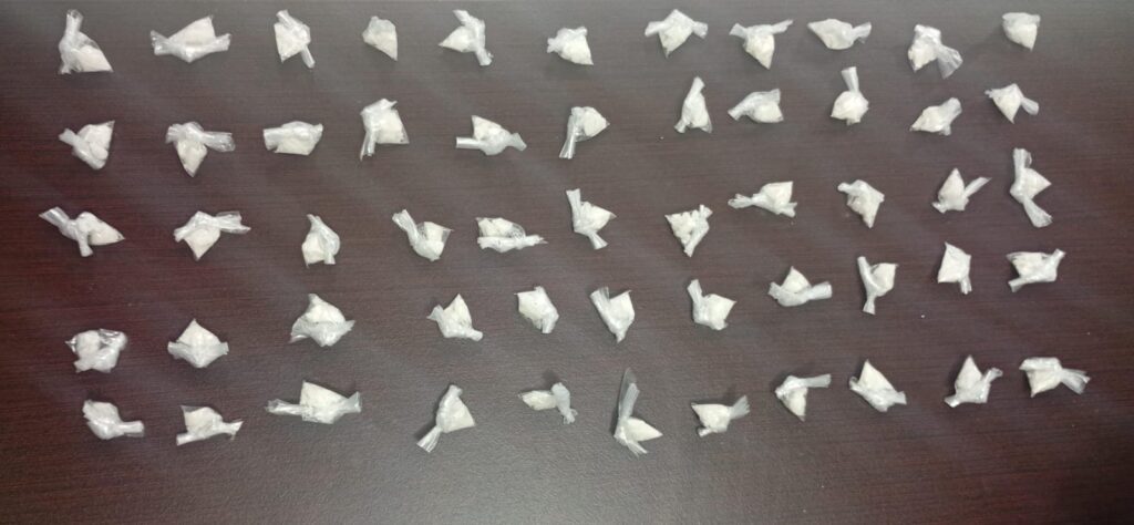 Capturan a pareja con 55 dosis de droga en la colonia Industrial en Monterrey