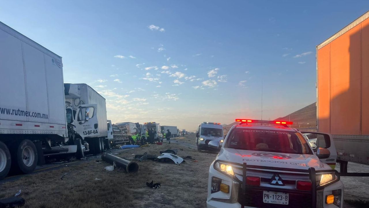 Choque de tráileres deja un muerto y 3 heridos en Galeana