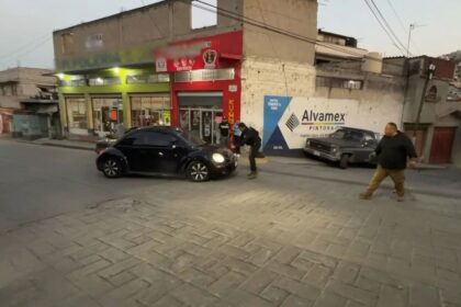 Conductor arrolla a policía y escapa tras operativo en Ecatepec