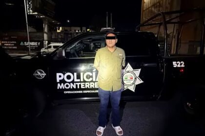 Cae hombre por robar grúa en Monterrey; lo captan cámaras