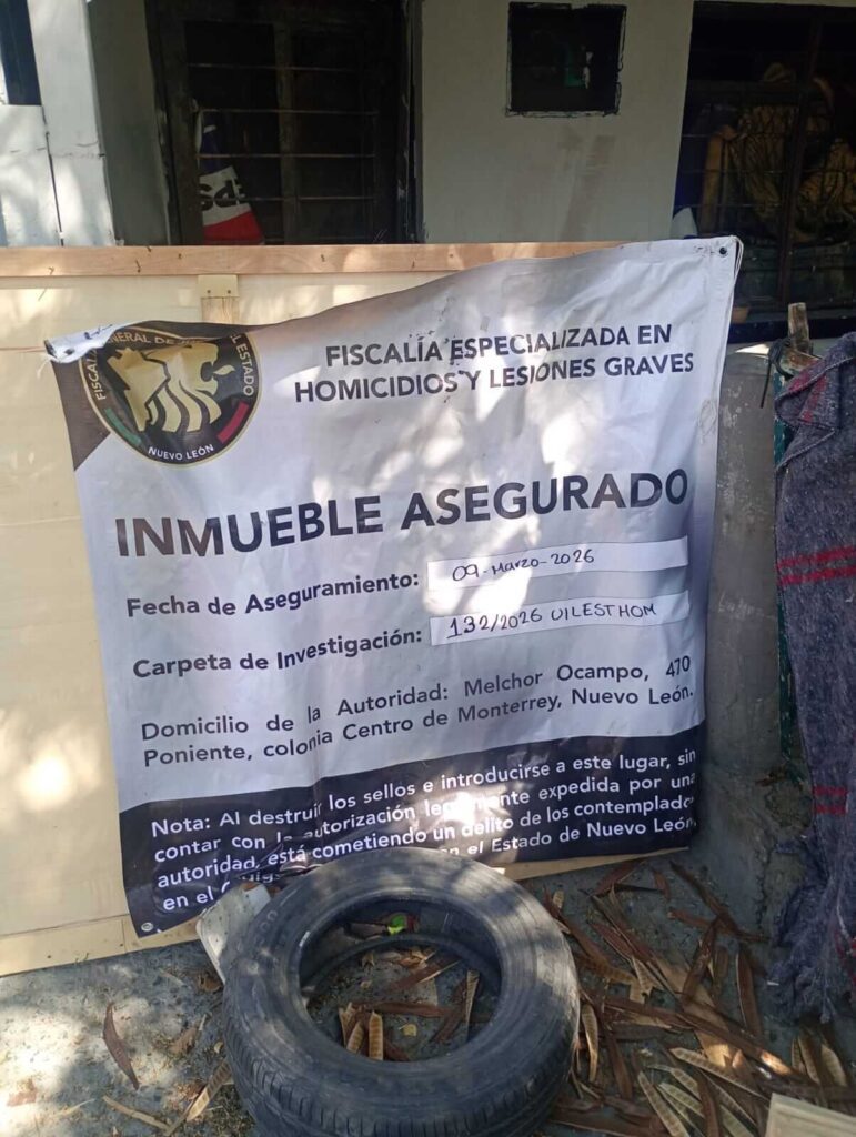 Detienen a tres por droga, arma y allanamiento en Monterrey