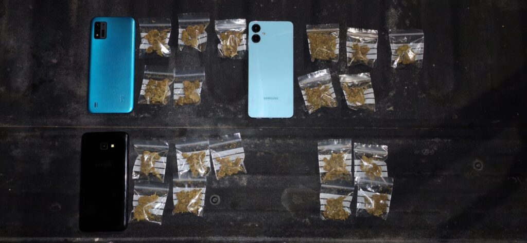 Policía de Monterrey detiene a tres cubanos con droga