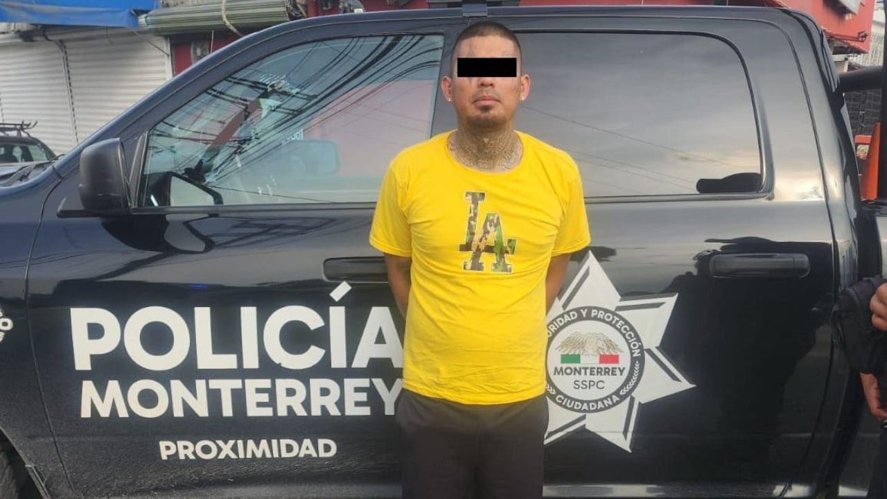 Detienen a joven con motocicleta robada en Monterrey