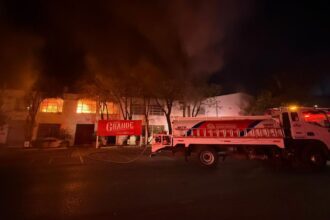 Incendio consume bodega de café en Monterrey