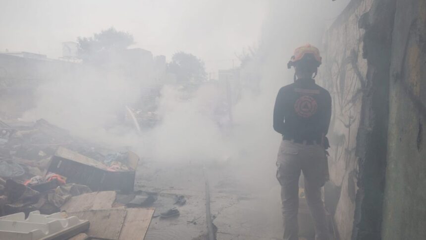Fuerte incendio arrasa tejabanes en la colonia Bellavista; sin heridos