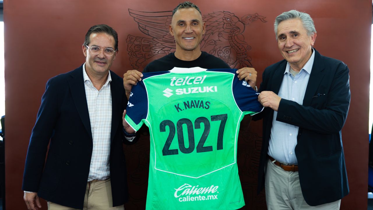 Keylor Navas renueva con Pumas hasta 2027