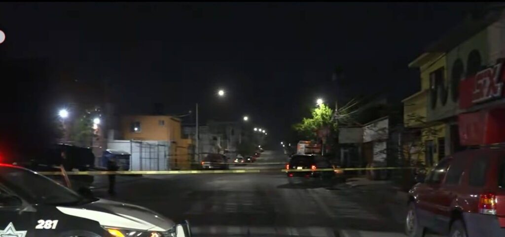 Muere conductor tras chocar contra grúa en Santa Catarina