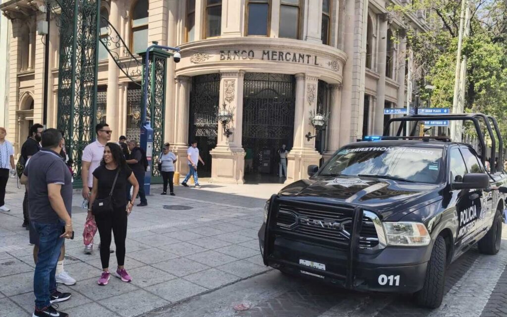 Localizan a niño extraviado en Plaza Morelos Monterrey