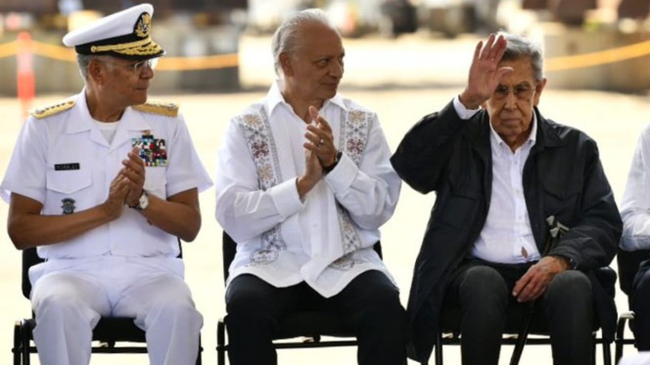 Pemex crea comisión petrolera liderada por Cuauhtémoc Cárdenas