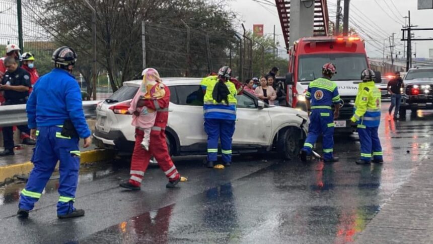 Choque múltiple en Díaz Ordaz deja tres lesionados