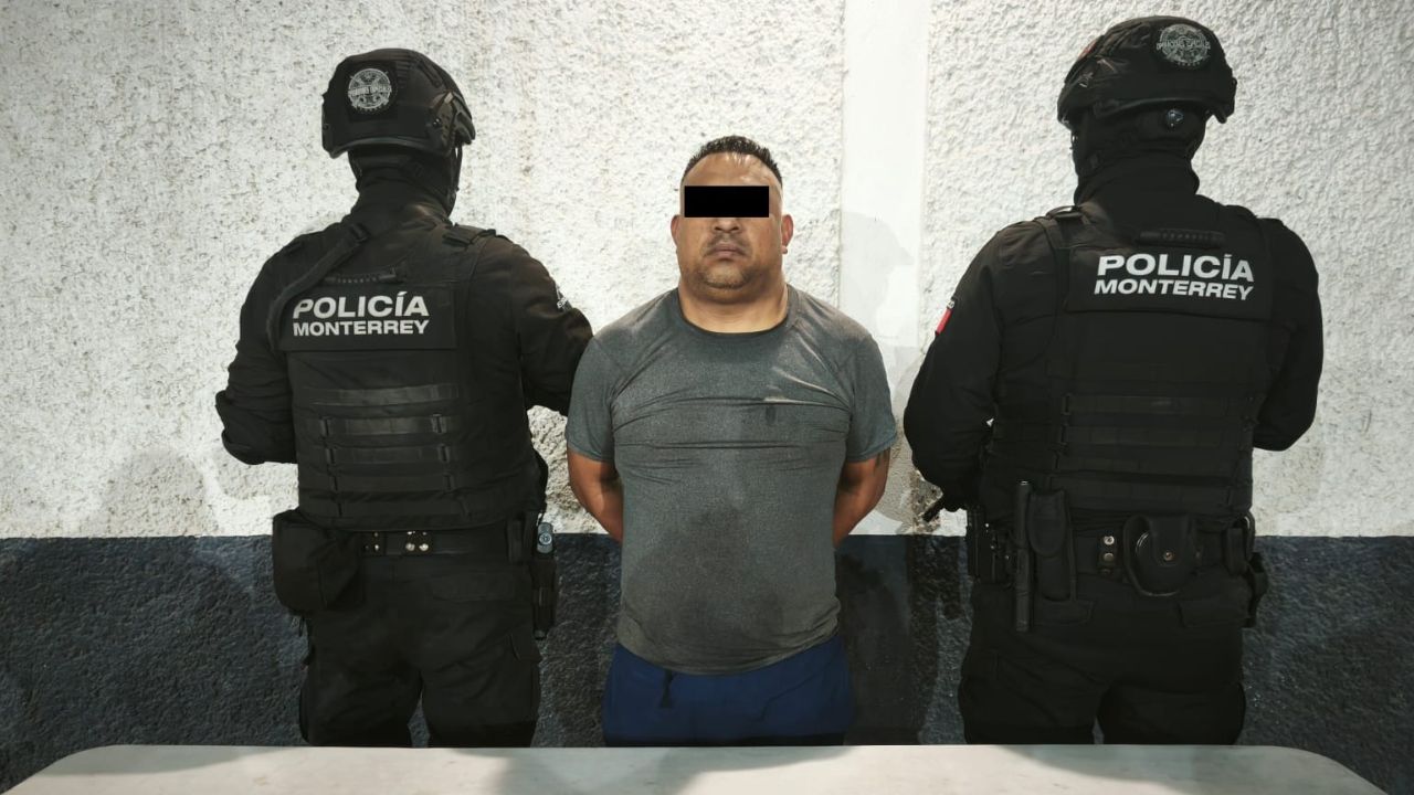 Detienen a hombre armado en colonia Progreso Monterrey