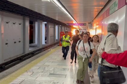 Explosión en Metro CDMX desata pánico en Salto del Agua