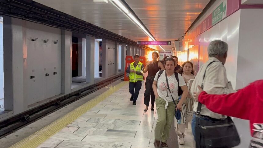 Explosión en Metro CDMX desata pánico en Salto del Agua