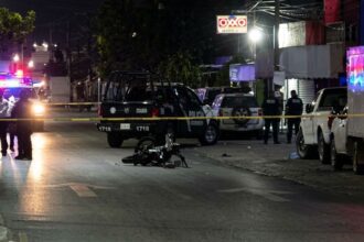 Adolescente muere tras persecución y choque en Apodaca