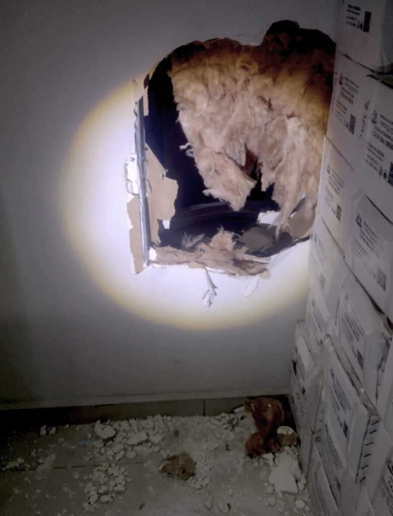 Detienen a guardia de seguridad por intentar abrir caja fuerte en Guadalupe