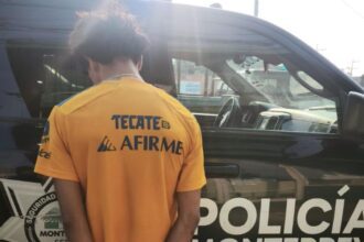Detienen a menor con droga tras persecución en Monterrey