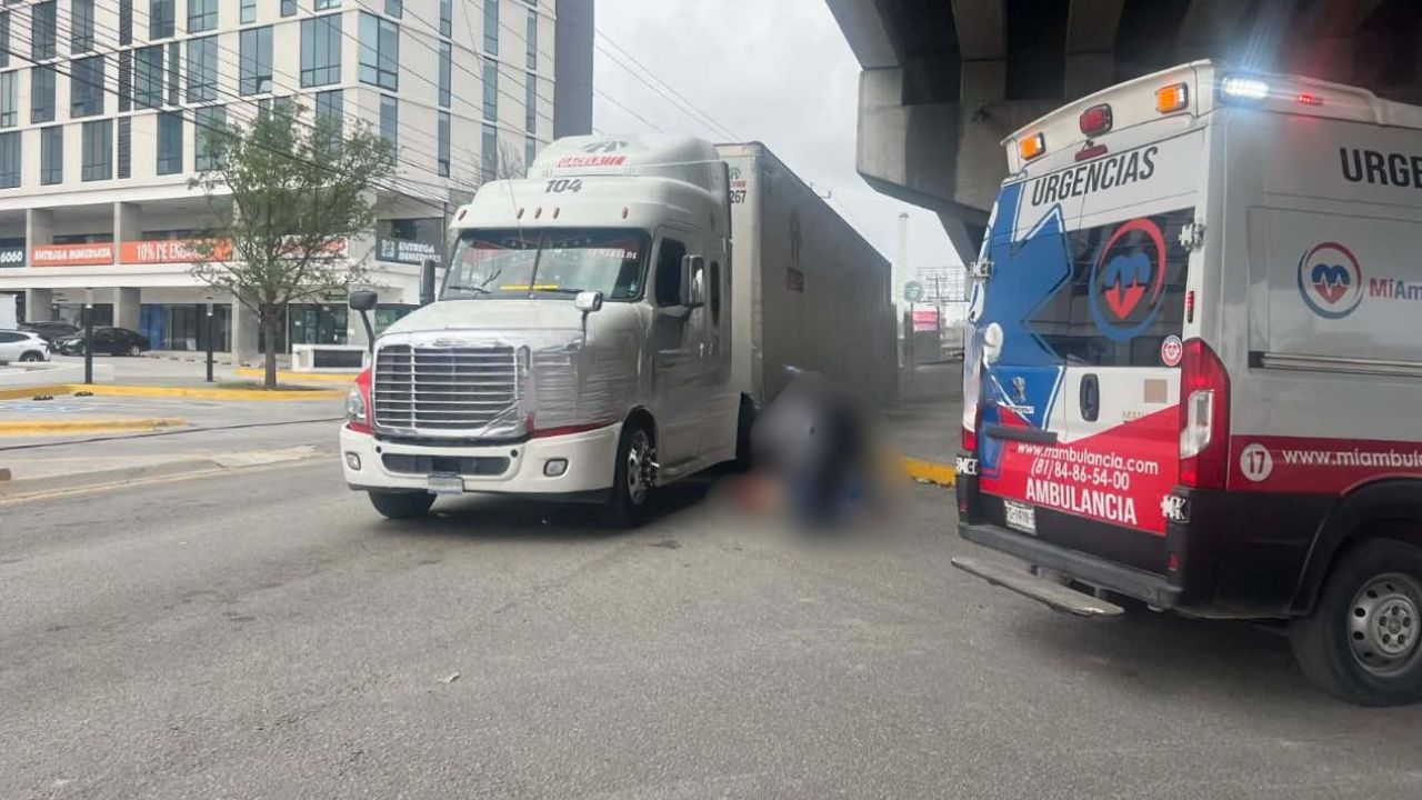 Fallece limpiaparabrisas tras ser atropello en Apodaca