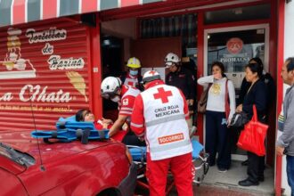 Mujer queda atrapada en máquina de tortillería en Monterrey