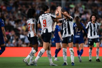 Rayadas venció 3-0 a Pumas con un “hat-trick” de Emily Gielnik y se mantiene como líder e invicto en el Torneo Clausura 2026