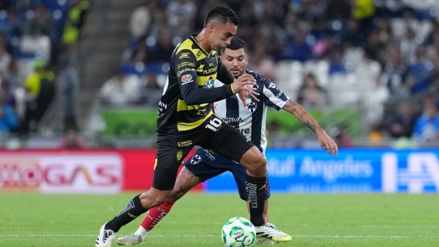 Los Rayados de Monterrey cayeron 3-1 ante los Tuzos de Pachuca en la Jornada 15 del Torneo Apertura 2026 de la Liga BBVA MX