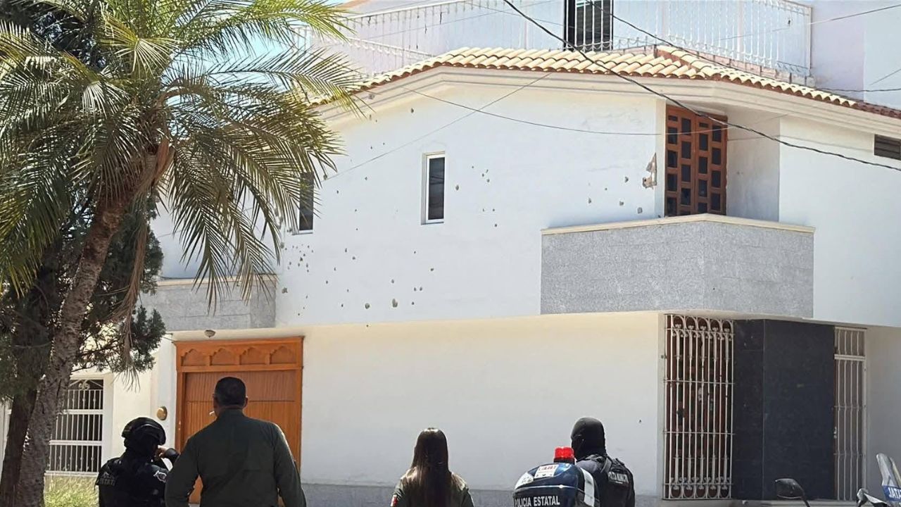 Atacan a balazos casa ligada a Ruben Rocha Moya en Culiacán