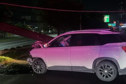 Choque deja sin luz colonias del sur de Monterrey
