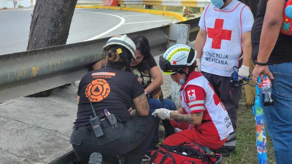 Brutal choque y volcadura dejan 7 lesionados en Guadalupe