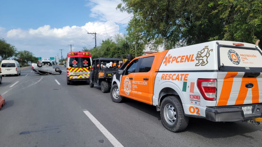 Brutal choque y volcadura dejan 7 lesionados en Guadalupe
