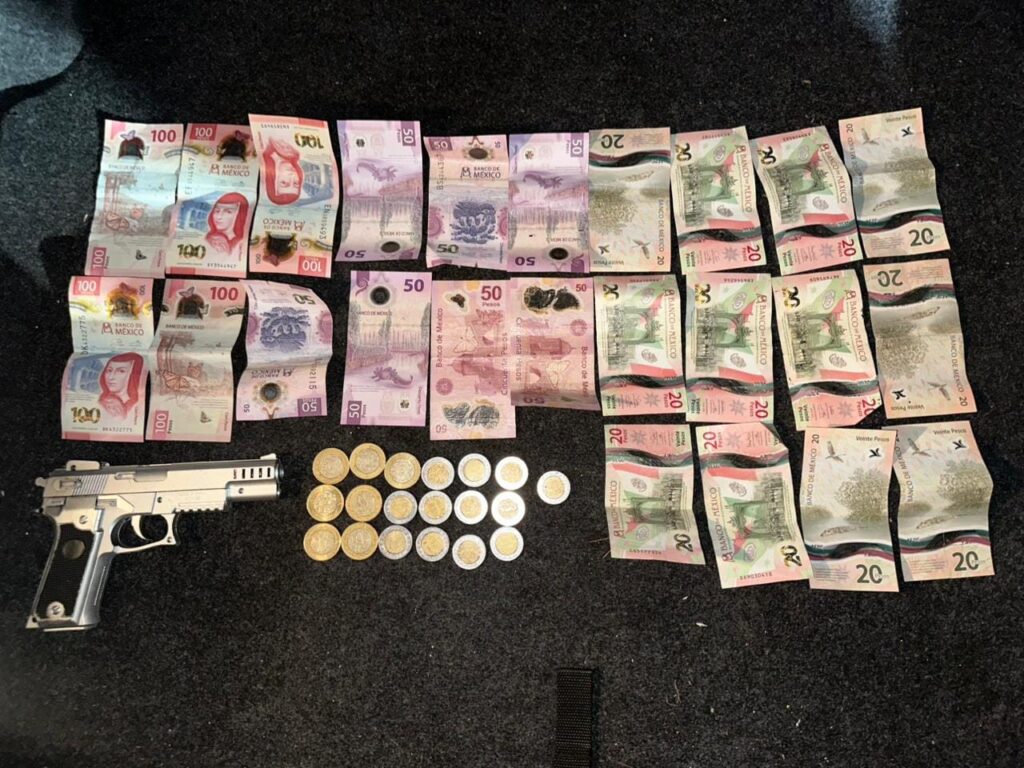 Detienen a presunto asaltante de Oxxo en Monterrey