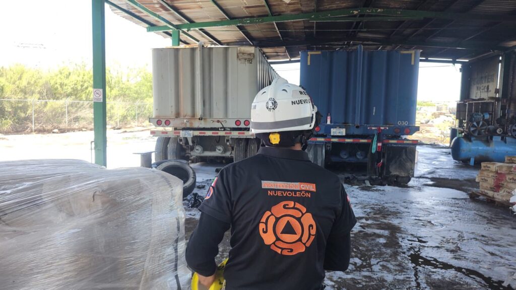 Fatal incendio en Cadereyta deja una persona sin vida
