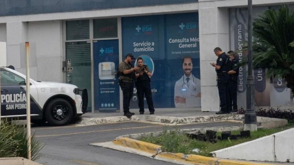 Roban 800 mil pesos en cristalazo en San Pedro