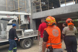 Trabajador sobrevive a descarga eléctrica en Apodaca