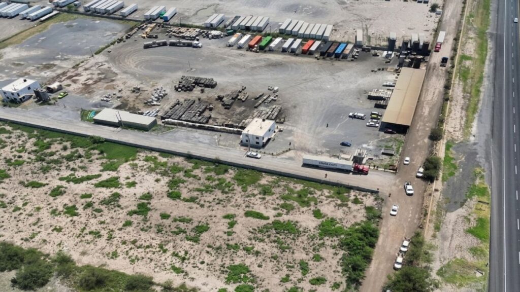 Aseguran 1.2 millones de litros de presunto hidrocarburo en Apodaca