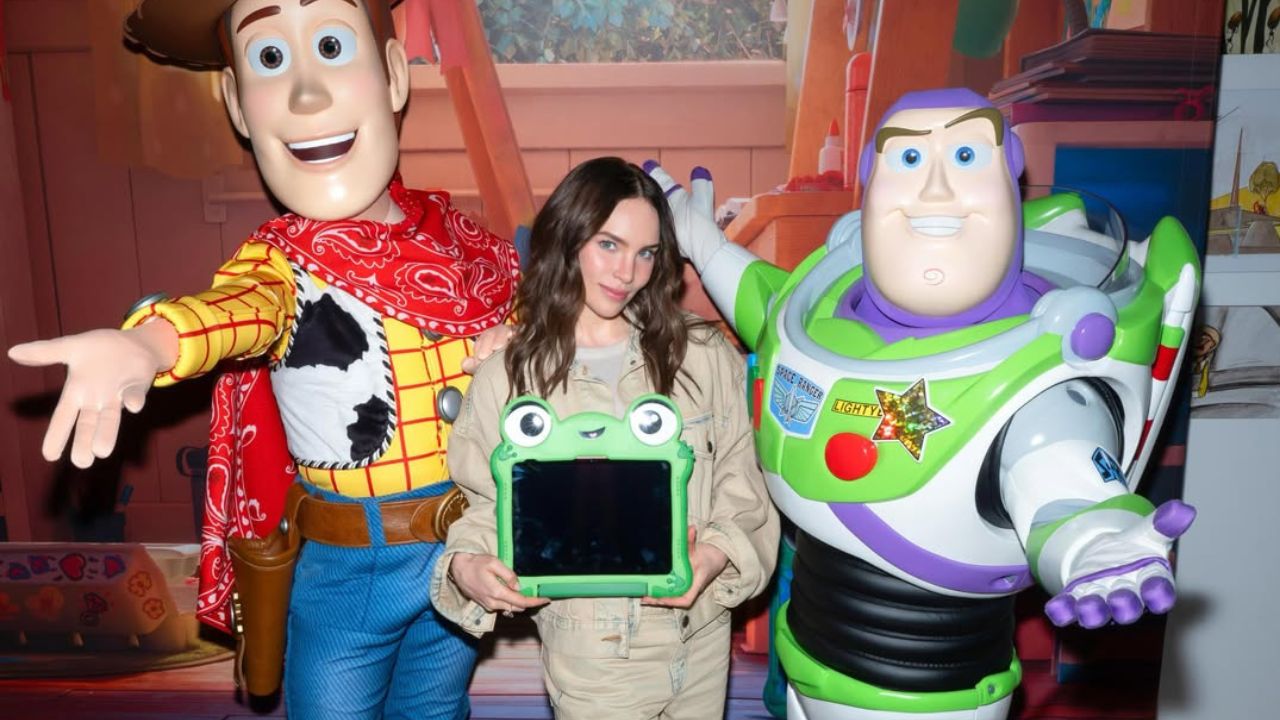 Belinda se une a Toy Story 5 y dará voz a Lilypad en español