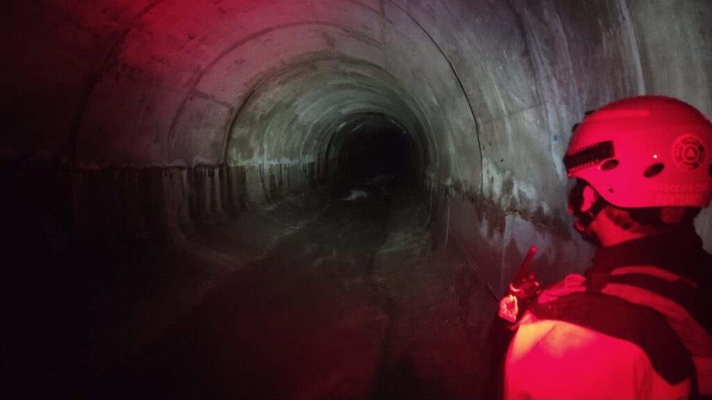 Activan operativo para localizar a menor arrastrado por la corriente en Monterrey