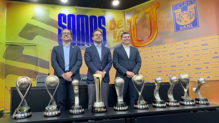 Carlos Emilio González toma presidencia de Tigres UANL