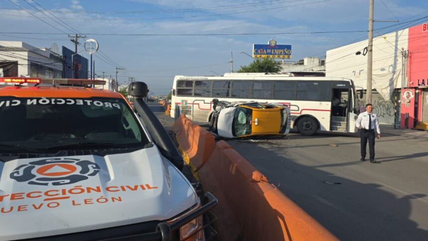 Choque entre taxi y transporte de personal deja cuatro lesionados en Guadalupe