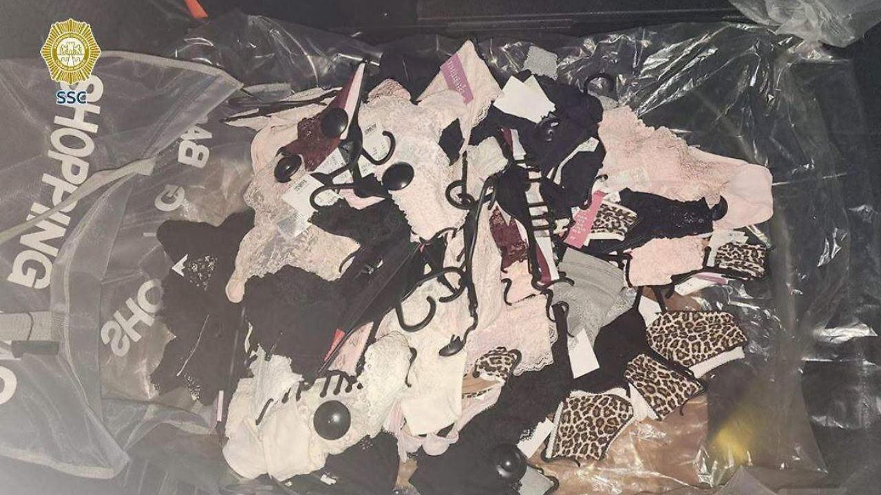 Detienen a adolescente de 15 años por presunto robo de ropa de lujo en CDMX