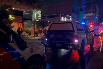 Evacúan a 715 personas por incendio en Pabellón M en Monterrey