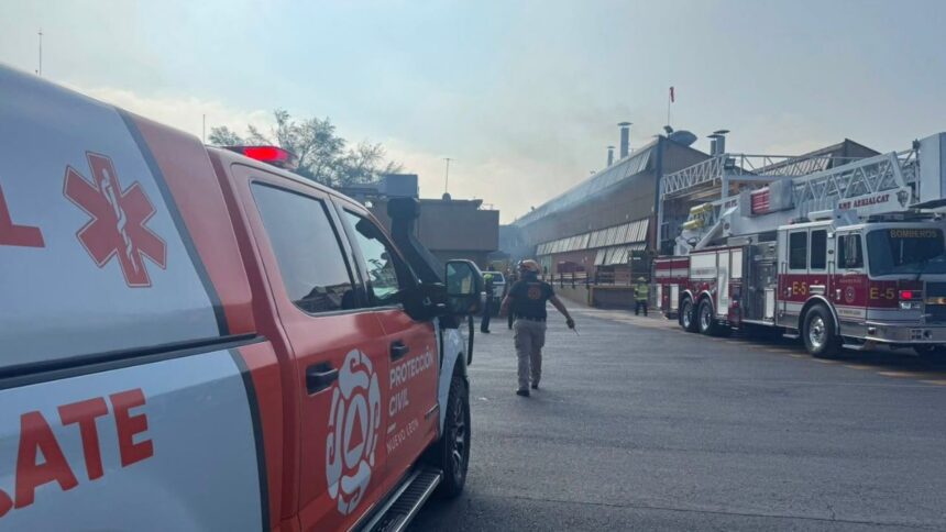 Incendio en planta John Deere en San Pedro; evacúan a 522 trabajadores