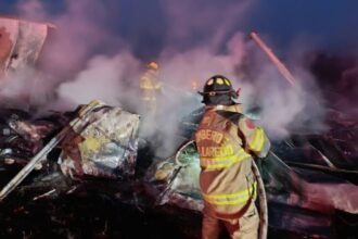 Muere una persona tras choque e incendio de tráileres en la Carretera a Laredo, Anáhuac, Nuevo León