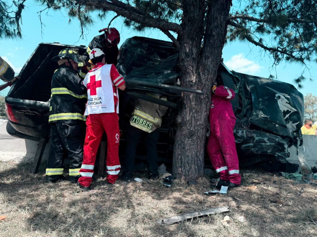 Fatal accidente en Carretera Nacional deja un muerto y cinco lesionados en Monterrey