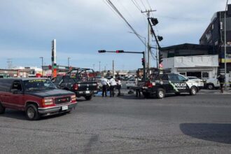 Dos mujeres fallecen tras ser atropelladas por camión recolector de basura RED AMBIENTAL en Apodaca