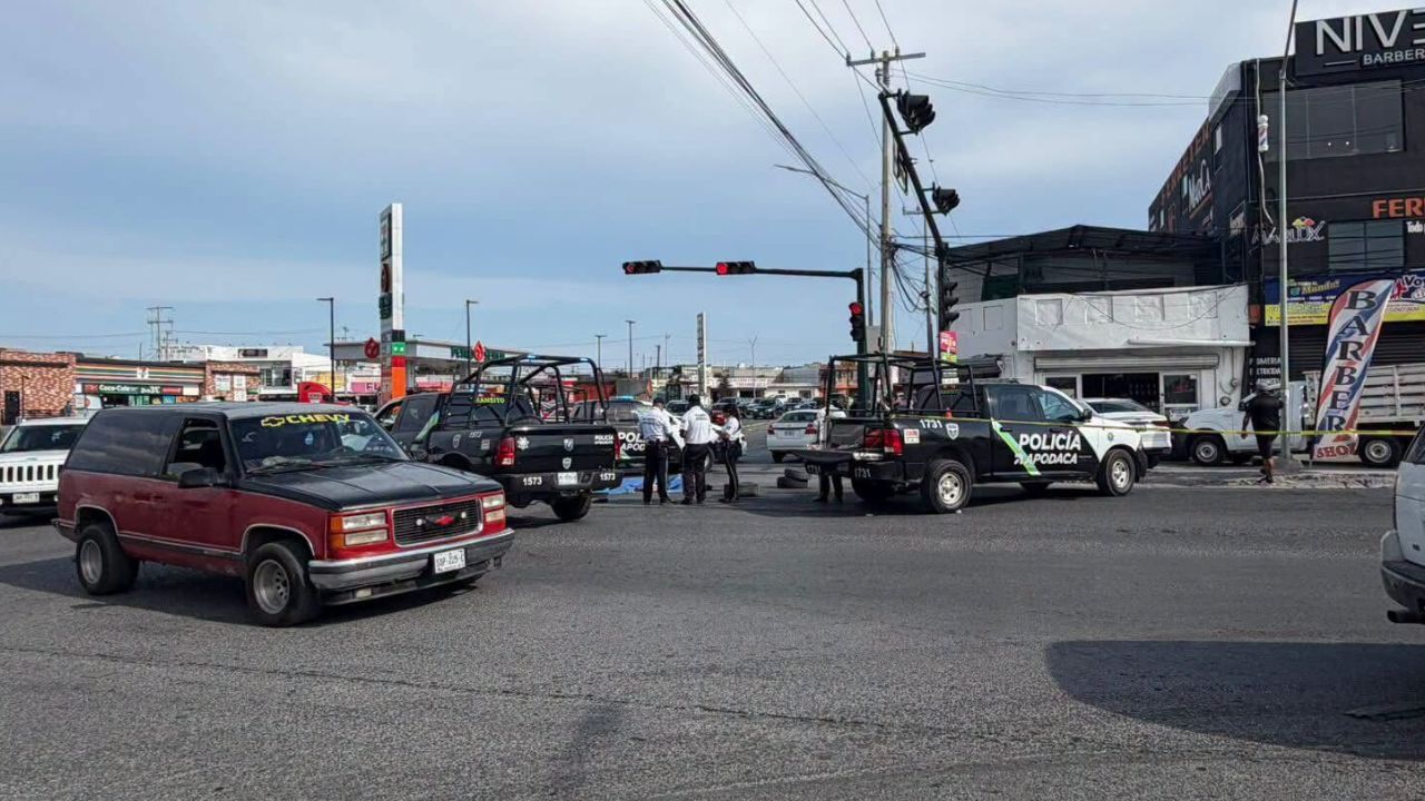 Dos mujeres fallecen tras ser atropelladas por camión recolector de basura RED AMBIENTAL en Apodaca