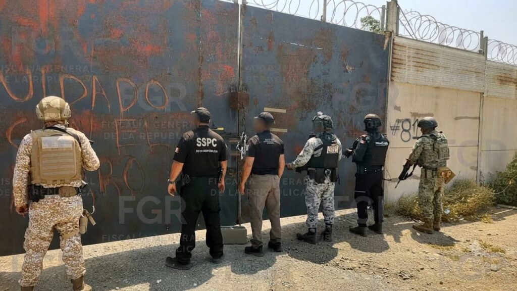 FGR asegura más de 54 mil litros de hidrocarburo durante cateo en García