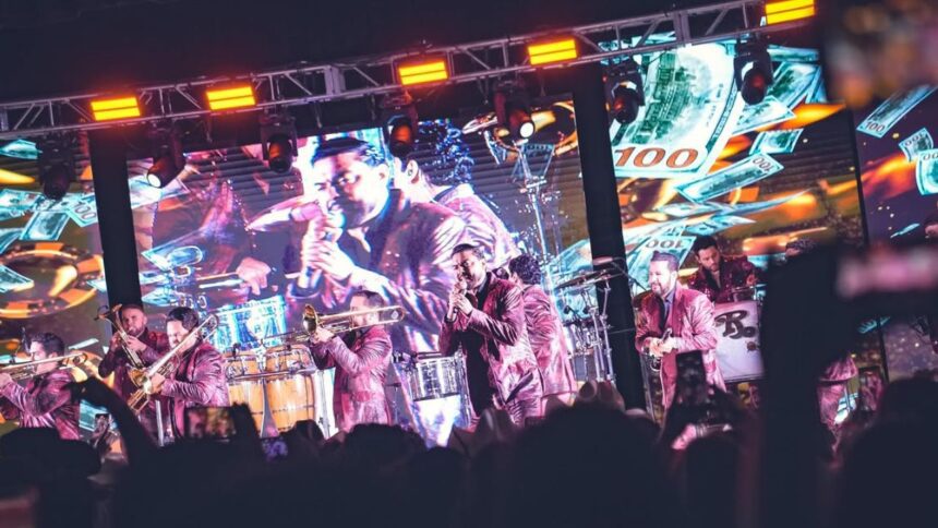Banda El Recodo vive susto y evacúa hotel por alarma de incendio en Nueva Jersey