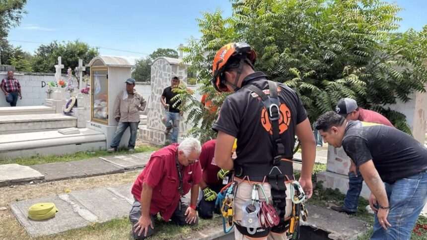 Dos mujeres lesionadas tras caer a una tumba en un panteón Jardines del Recuerdo en Escobedo