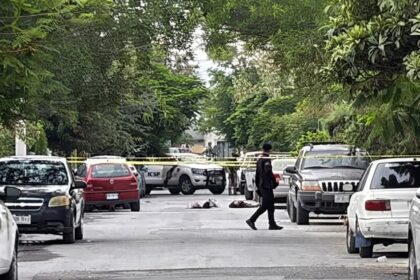 Asesinan a hombre frente a su pareja en la colonia Héroes de Capellanía, en García