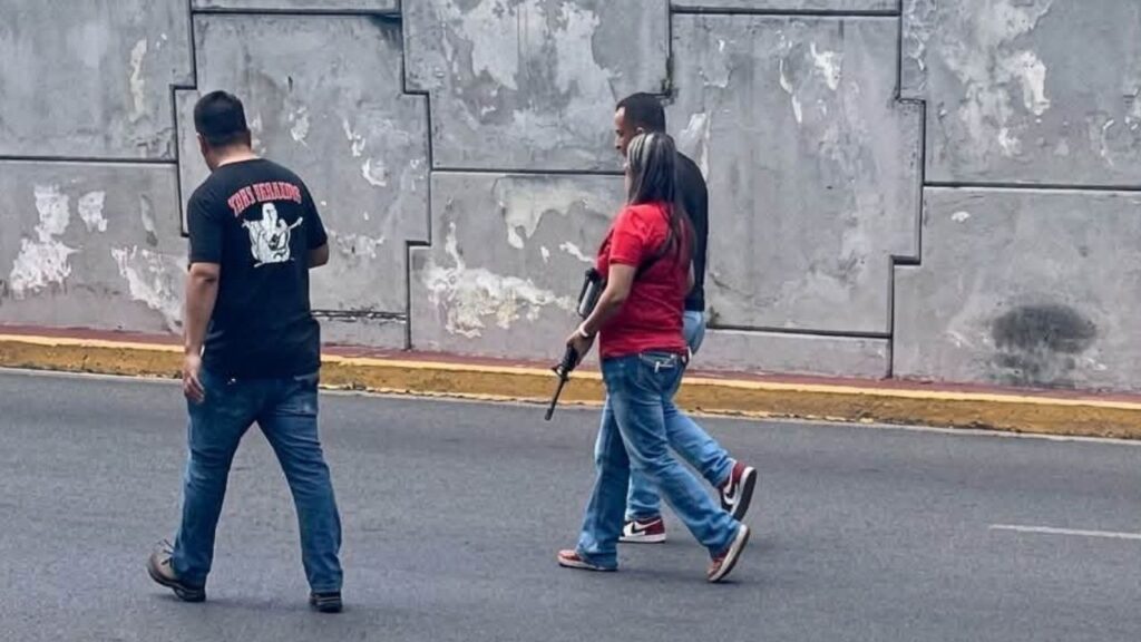 Persecución en Fidel Velázquez termina con dos detenidos en Monterrey