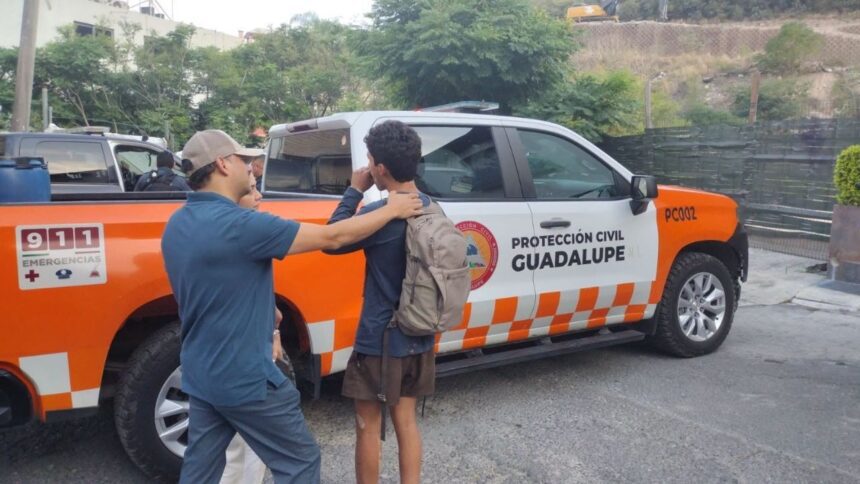 Rescatan a joven de 17 años tras extraviarse en Cerro de la Silla